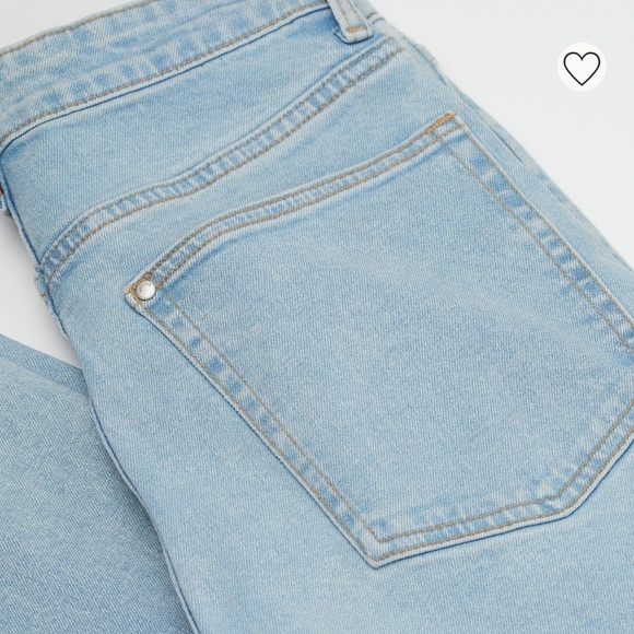 H&M Straight High Ankle Mom Jeans BNWT - Picture 5 of 6